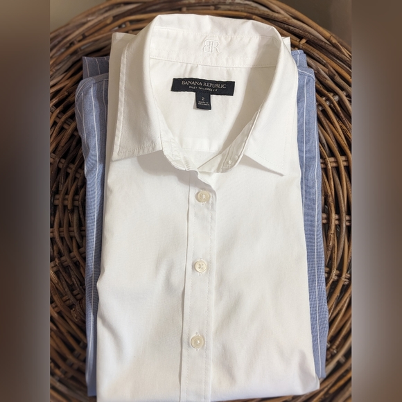 2 for $25 BR Sleeveless Blouses, EUC, Size 2. - Picture 2 of 9